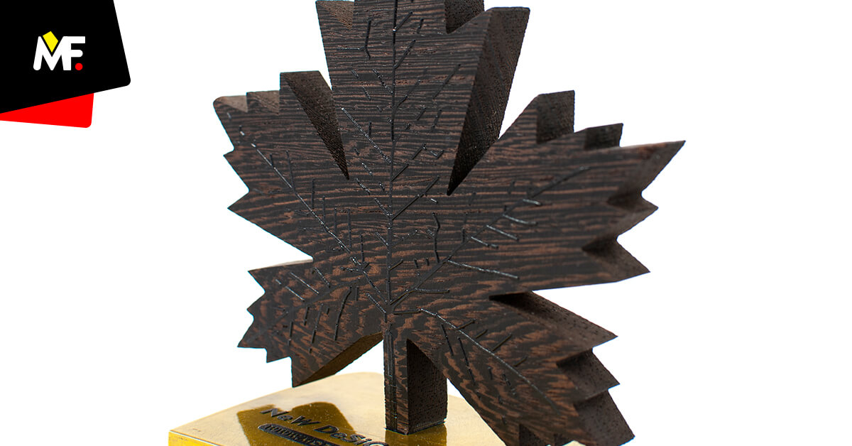 Trophy in a shape of a leaf cut by Water Jet